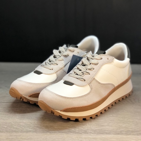 UNIVERSAL THREAD Maria Sneakers - Picture 10 of 11